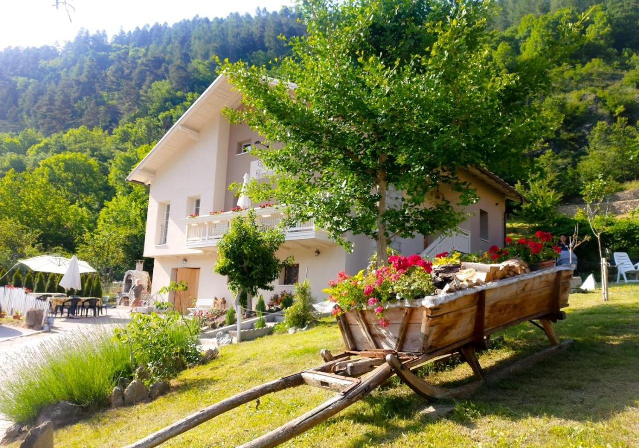 B&B Villa Paradiso Mezzana  Bagian luar foto
